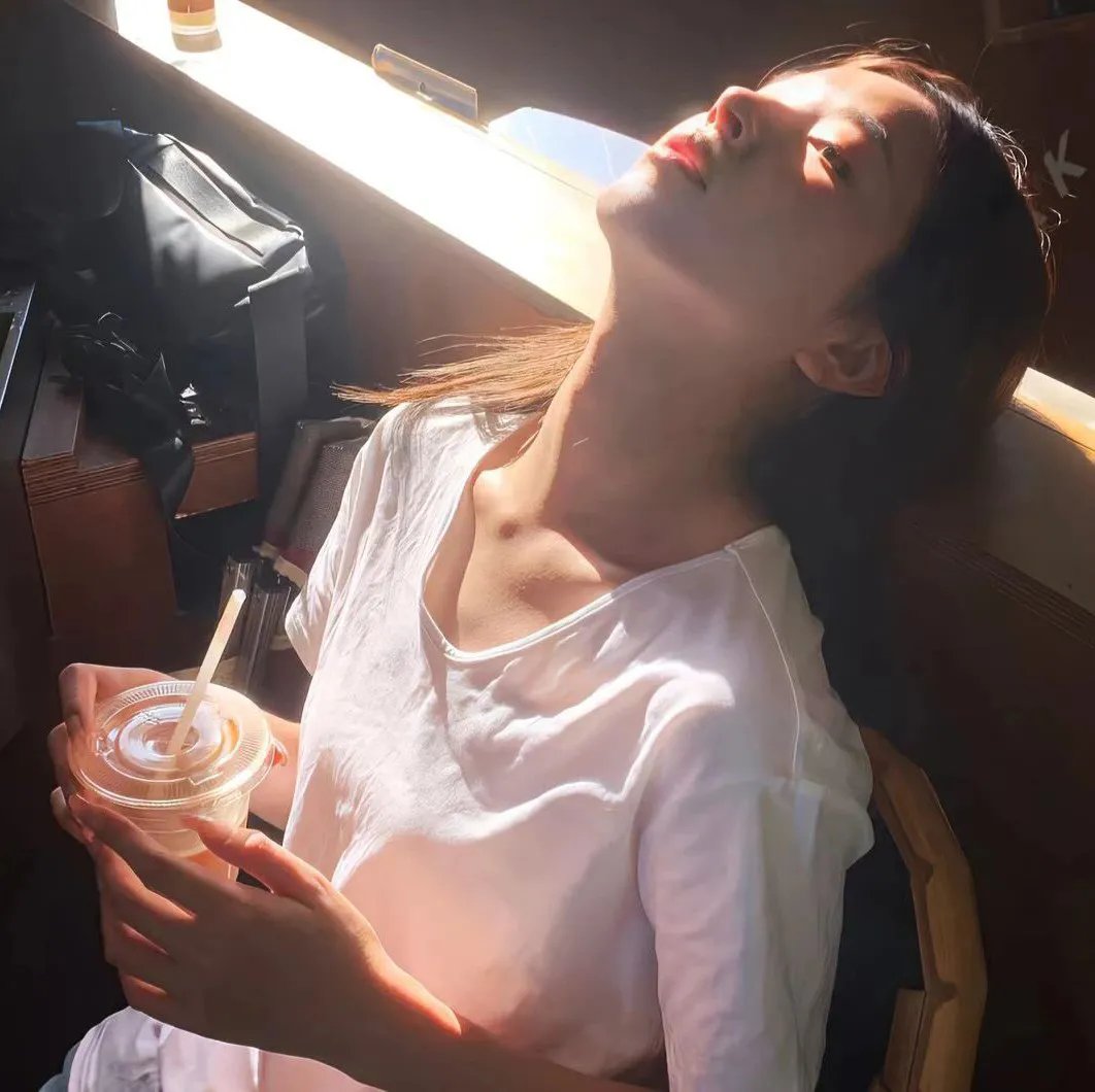 死了一个娱乐女记者之后